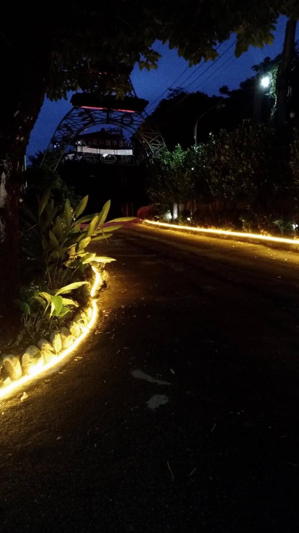 愛情海 Motel Тоуфень Екстер'єр фото